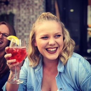 Meet your Posher, Caitlin